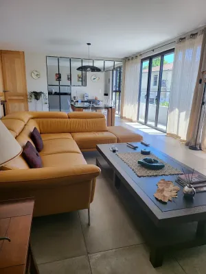 Image of Appartement de Standing à Lisle sur la Sorgue