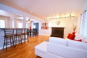 Image of 5 bdrm Near Belmar: dining, shops, & entertainment! Red Rocks\/Downtown\/Mtns!