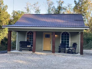 Image of Whitetail Cabin in Jefferson County, MS near the Homochitto National Forest.