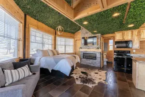 Image of The Yurt at Paradise Pointe with a hot tub, fire pit, & Grill
