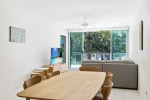 Image of Large Modern Unit With Lift & Pool