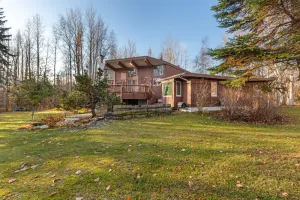 Image of Charming studio on three acres with a back deck - close to university - dogs OK