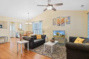 Image of Pet Friendly * Fenced Yard * Downtown