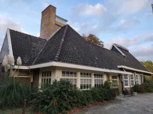Image of Apartment in former Bathhouse. Free Parking