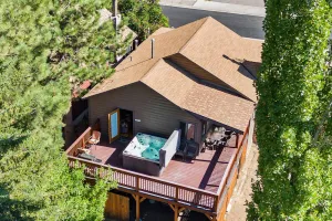 Image of Johan's Village Haus By Destination Big Bear: Located in the Village. Walk to Lake! Spa!
