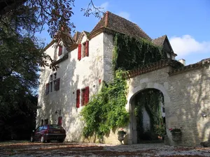Image of Enchanting Château with en-suites, Pool, Tennis, Grand Piano, BBQ, Fast WiFi