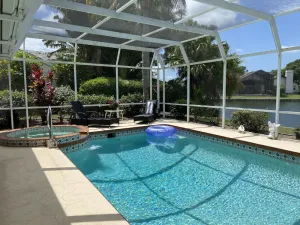 Image of Perfect Lakefront Home Close to Sarasota's White Sand Beaches, UTC, & Golf