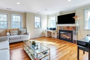 Image of Modern 3 Bdrm Home w\/ Parking, Park Views, Backyard, King Bed | Near...