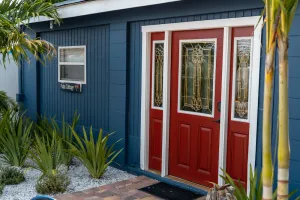 Image of Palm Cottage * King Bed * Tropical Yard