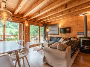 Image of Chalet spacieux avec sauna et WiFi aux Gets - FR-1-671-259