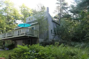Image of Four-Season Fun: Family-Friendly 3BR Home with Easy Access to Outdoor Adventures