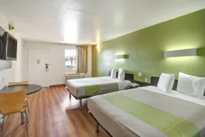 Image of Motel 6-Dallas, TX - Forest Lane