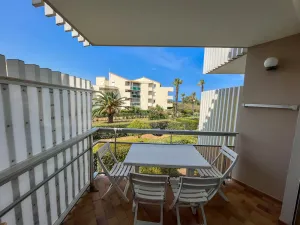 Image of Studio cabine avec piscine, parking sécurisé et accès direct plage à Saint-Cyprien - FR-1-753-15
