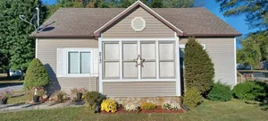 Image of Lakeside Shady Rest Home Away from Home blocks from Rend Lake and I57\/I64