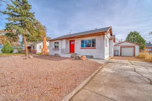 Image of Cheerful Downtown 4 Bedroom Home