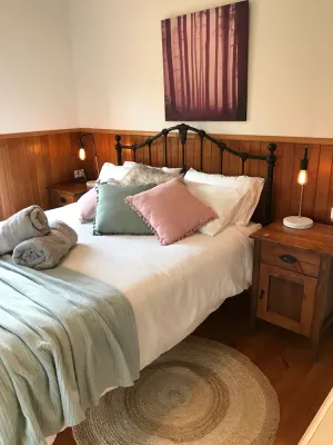 Image of The Green Room Wattle Glen, boutique cottage