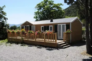Image of Camping l'Ecrin du Lac *** - Chalet 3 Rooms 4\/6 People Air Conditioned + TV
