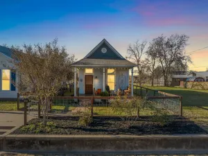 Image of Charming One Bedroom East Riverside Cottage