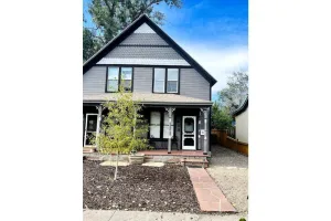 Image of Mayor's Hideout- Cozy Downtown Townhouse 016564