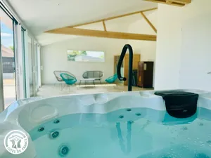 Image of Maison spacieuse avec spa et sauna, proche centre-ville, plages et sites touristiques de Vendée - FR-1-426-558