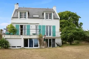 Image of Belle Villa de Bord de mer