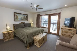 Image of Hotel Style Room Near Ski Slopes