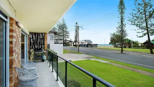 Image of Waves at North Kirra - Bilinga\/ North Kirra Beachfront - Linen Provided!