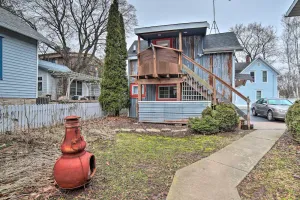 Image of Walk to Dtwn Shops and Eats Sturgeon Bay Retreat