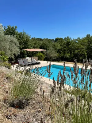 Image of Le Mas Saint Joseph 19ème Siècle à1 km du Village de Roussillon Face au Luberon