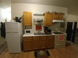 Image of Clean, private Single unit efficiency