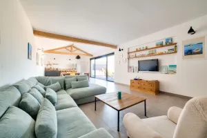 Image of Les Conches, Maison neuve pour 8