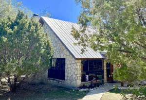 Image of Picture Perfect Jewel of a Cabin, End of Lane, Charming, 2 minutes 2 Frio!