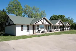 Image of Lake Texoma Six-Plex Main Room