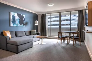 Image of Central 1-Bed with Parking, Pool, Sauna & Gym