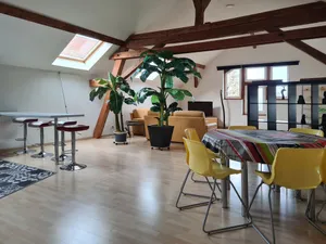Image of Large bright loft + bedroom in old barn on the wine route