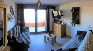 Image of 6 pers- plagne center, Montblanc view, telebus base.