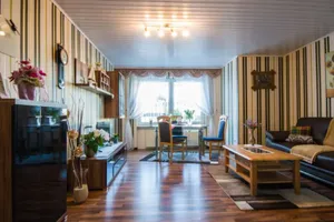 Image of Quiet and yet central