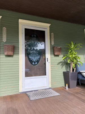 Image of Sweet Retreat in the heart of Uptown close to the lakes.