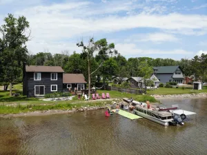 Image of Cozy cabin with 100 ft of lake shore in the heart of the brainerd lakes area!