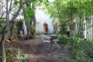 Image of 300m from the beach, large charming house with wooded garden and flowered courtyard