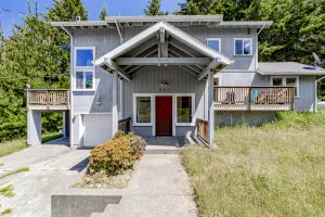 Image of Cozy vacation getaway with ocean views, grill, games, W\/D, & wood stove