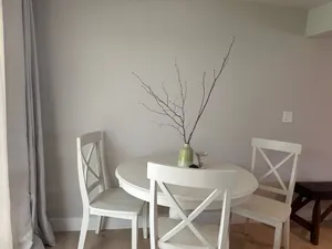 Image of Charming single level updated home~Centrally located