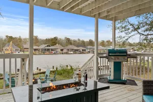 Image of MILLON DOLLAR VIEWS\/ HOT TUB\/ LAKEFRONT