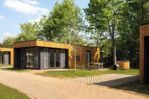 Image of Group accommodation [7x Happy Oak Lodge 28p]