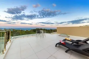 Image of Absolute Beachfront Luxury home with amazing views