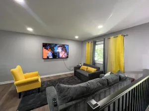 Image of Cozy home in Rockford \nSleeps 8