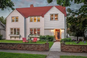 Image of Historic Downtown Baker City Home with firepit, walk everywhere!.