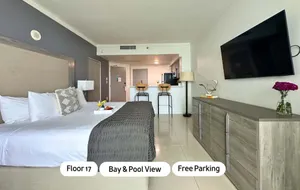 Image of Studio with Full Kitchen. Remodeled. Lateral Sea View, Pool, Gym, Parking.