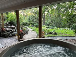 Image of Hot Tub with a View, Private Modern Garden Level Apartment, Conservancy Access