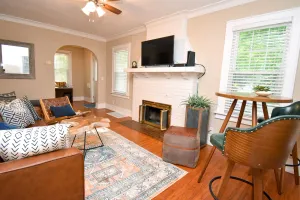 Image of Peoria Heights Petite Charmer- A Block From it All!!